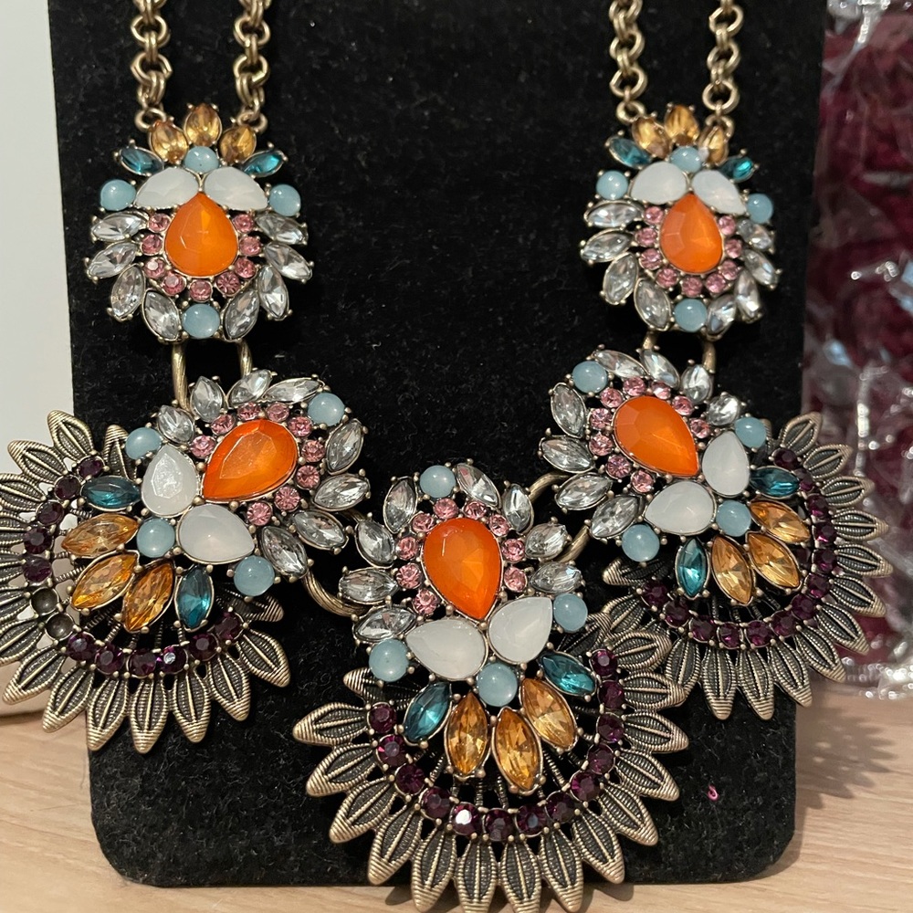 BEAUTIFUL NECKLACE 🎁